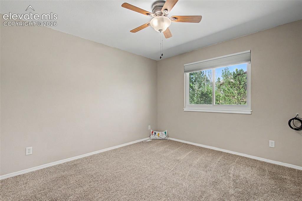 Image 25 of 37: Upstairs Bedroom #2