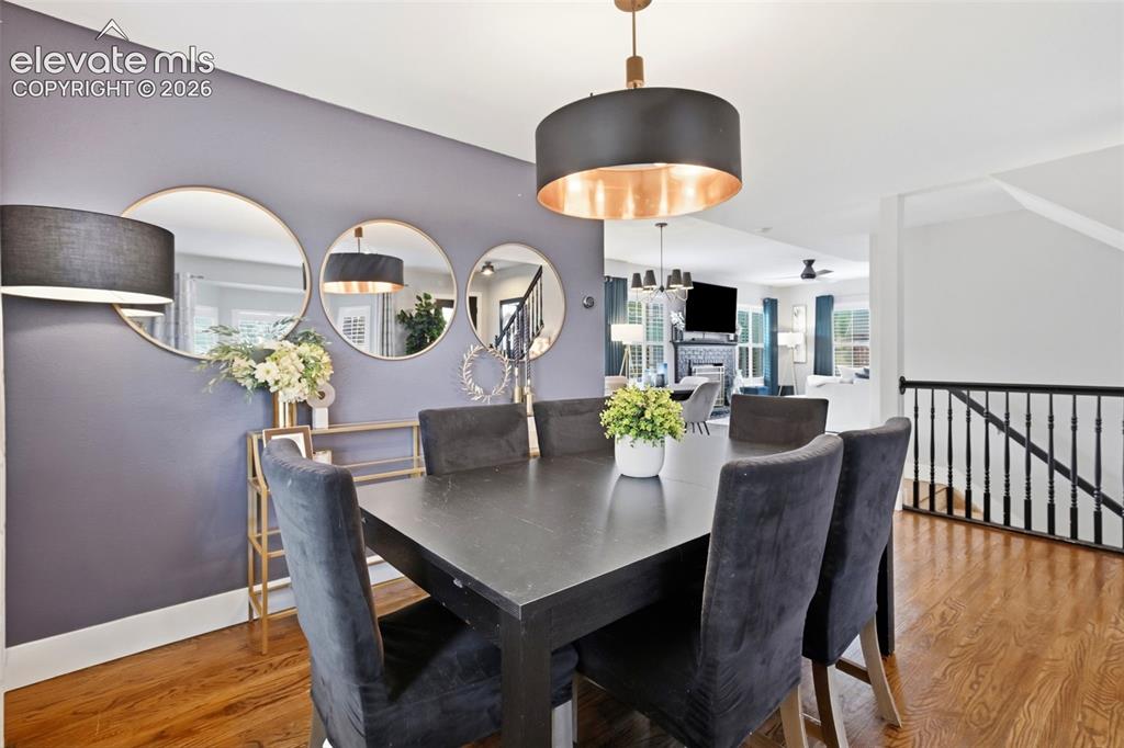 Image 10 of 42: Dining Area