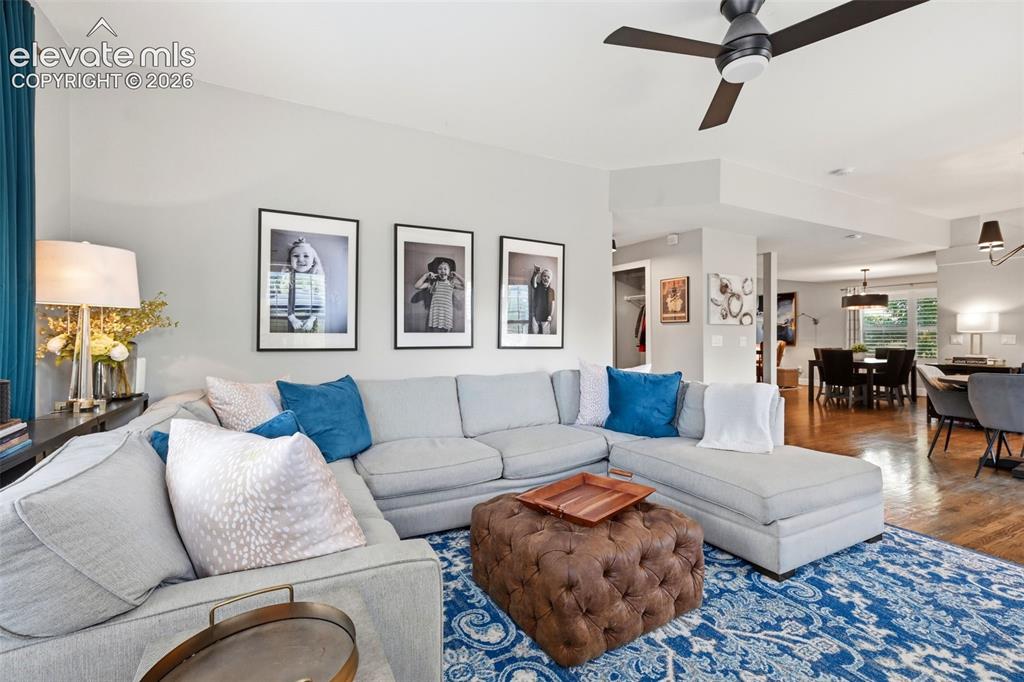 Image 18 of 42: Living Room