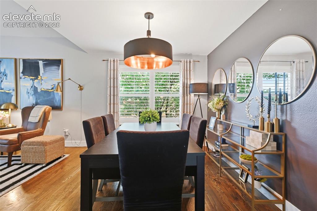 Image 8 of 42: Dining Area