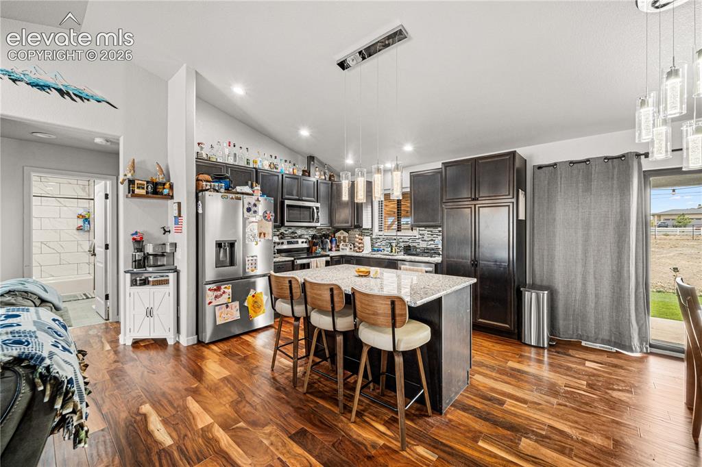 Image 8 of 21: Kitchen
