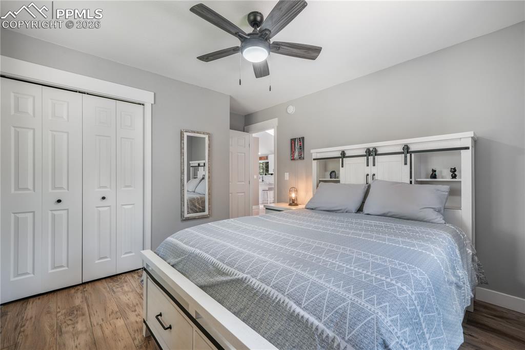 Image 26 of 50: Main level 2nd bedroom