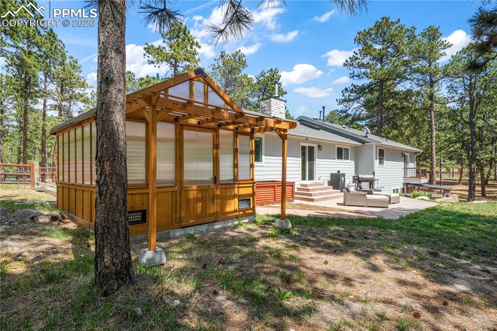Image 43 of 50: Greenhouse with electricity (40amps) and water