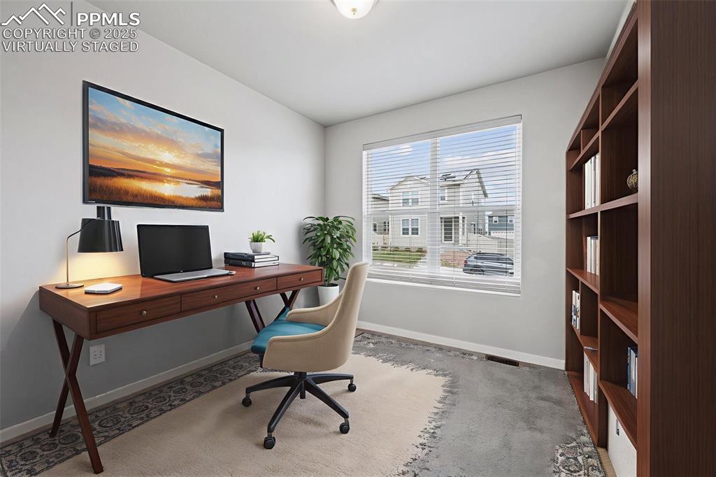 Image 12 of 38: Virtually Staged