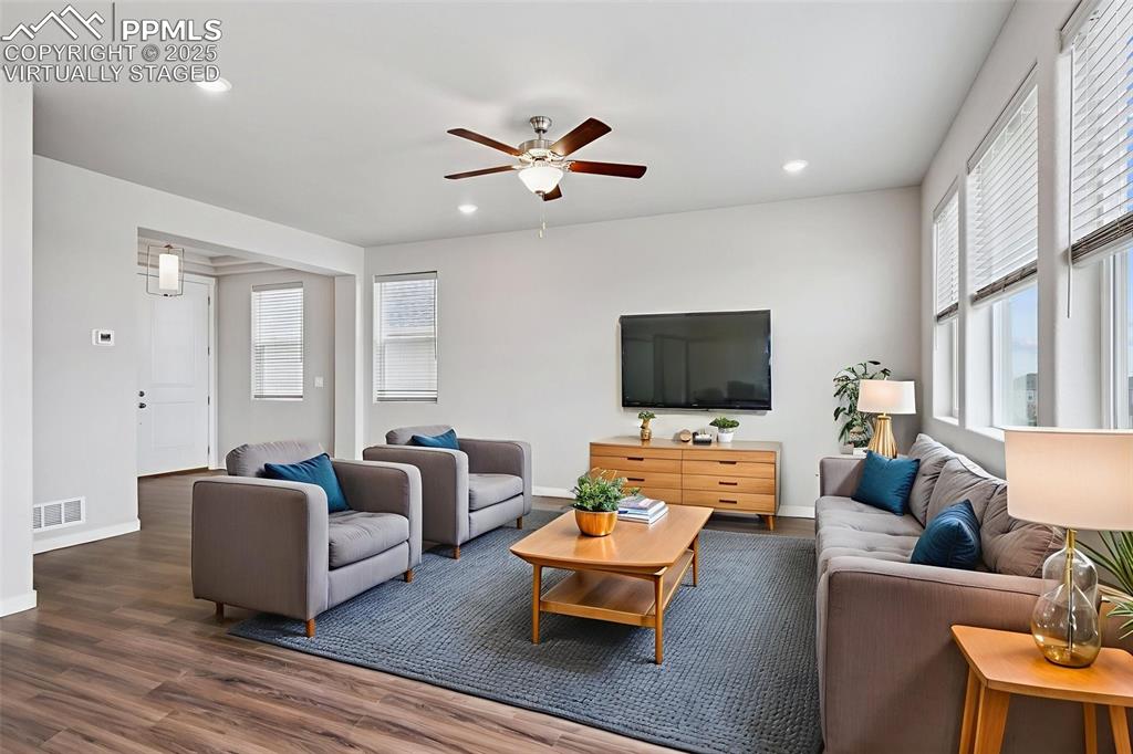 Image 4 of 38: Virtually Staged