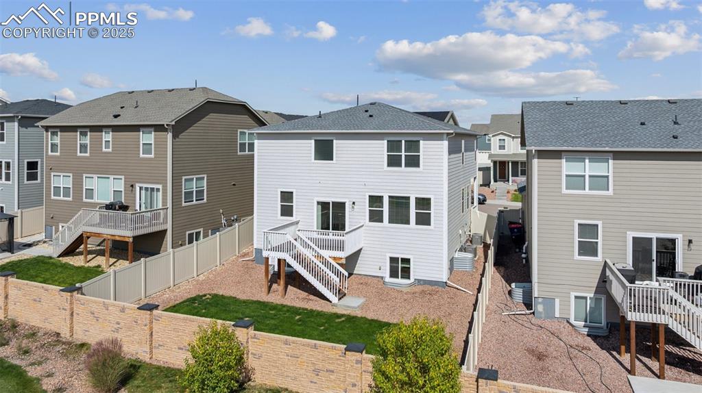 Image 9 of 38: Back of Structure