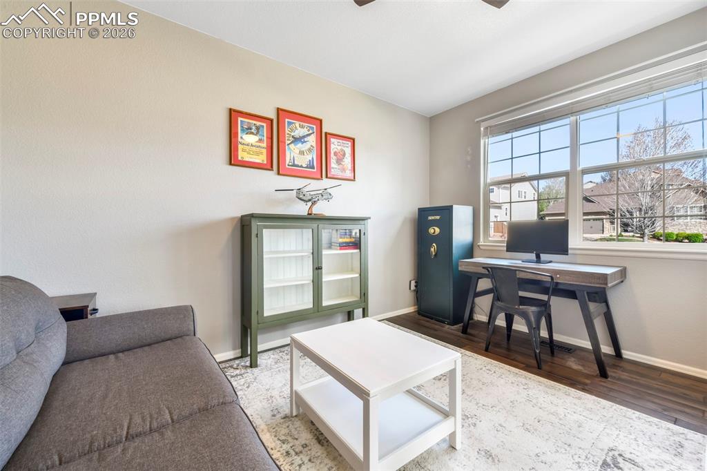 Image 5 of 50: Floor Plan