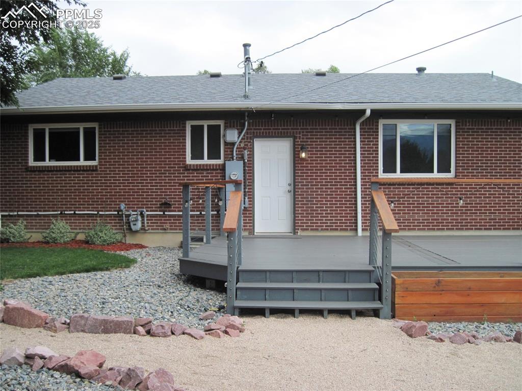 Image 32 of 44: Back of Structure