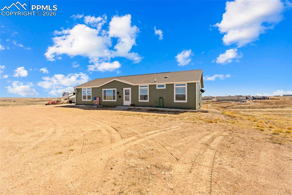 Image 3 of 35: Front of Structure