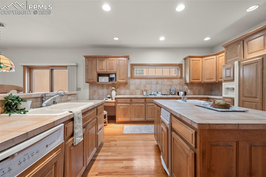 Image 14 of 43: No Description Available