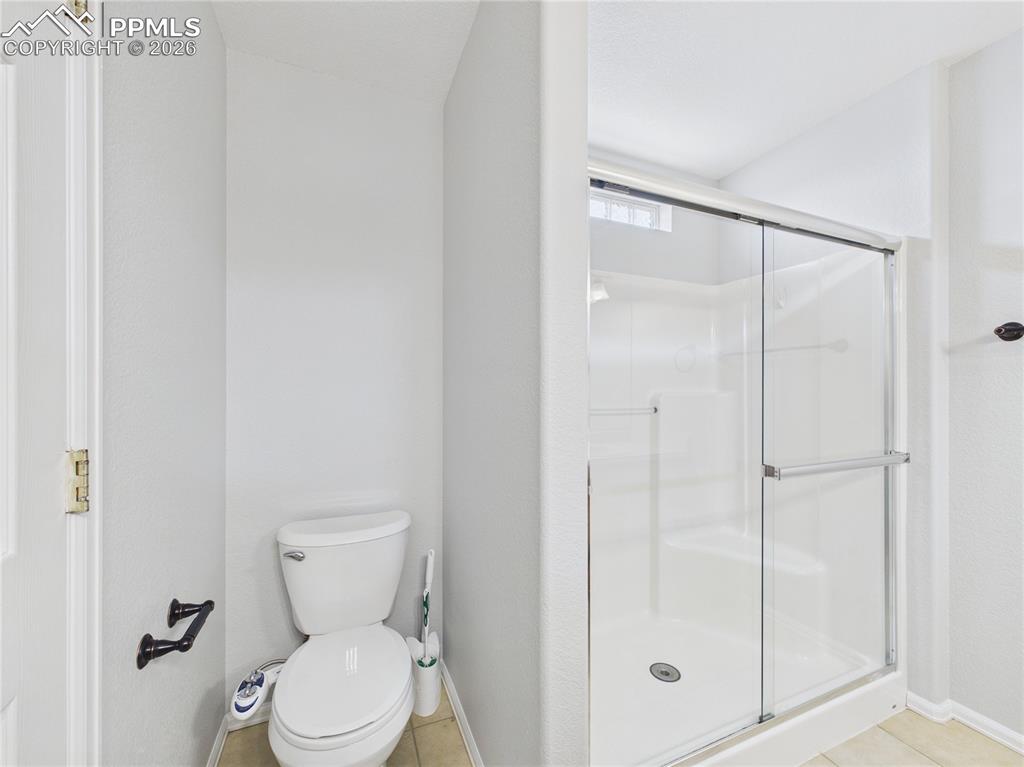 Image 30 of 46: Bathroom