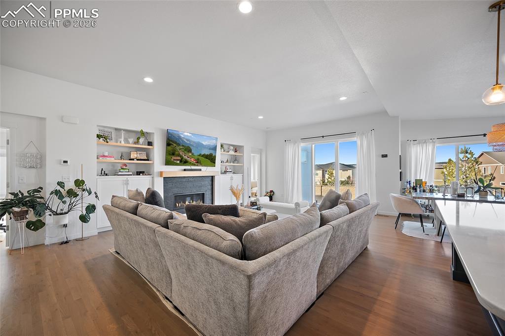 Image 10 of 43: Living Room