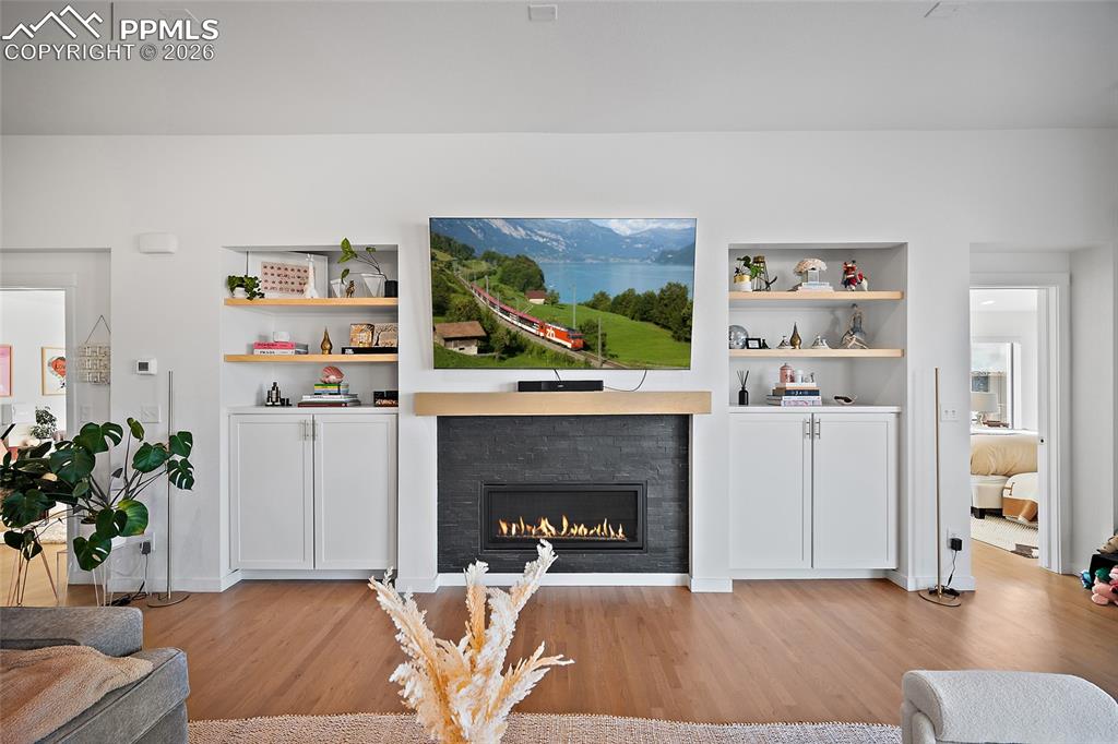 Image 11 of 43: Living Room