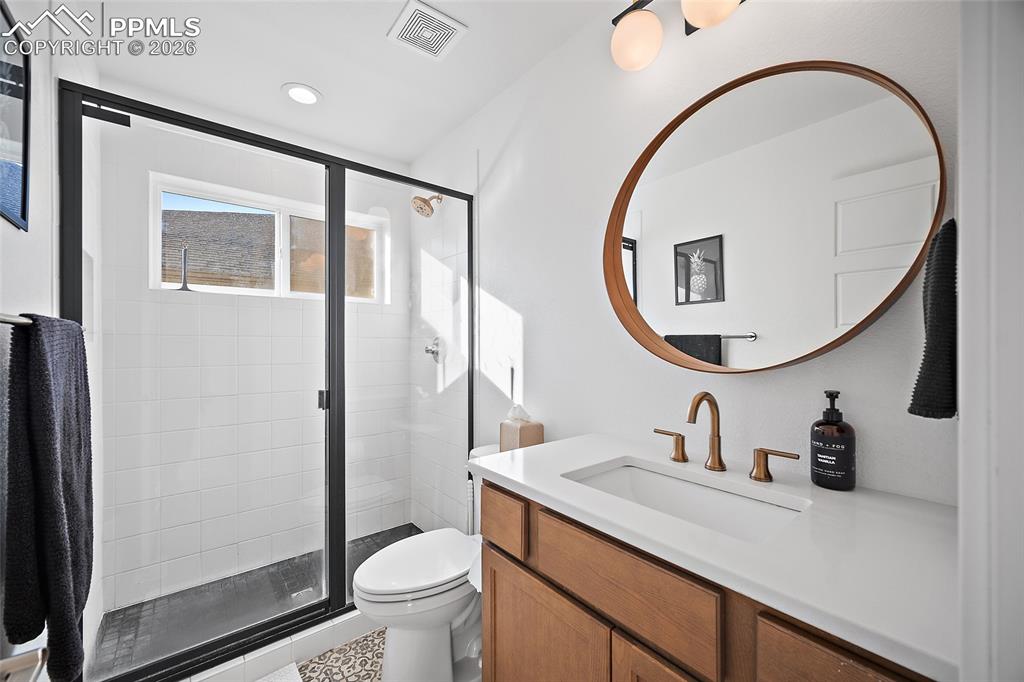 Image 8 of 43: Bathroom