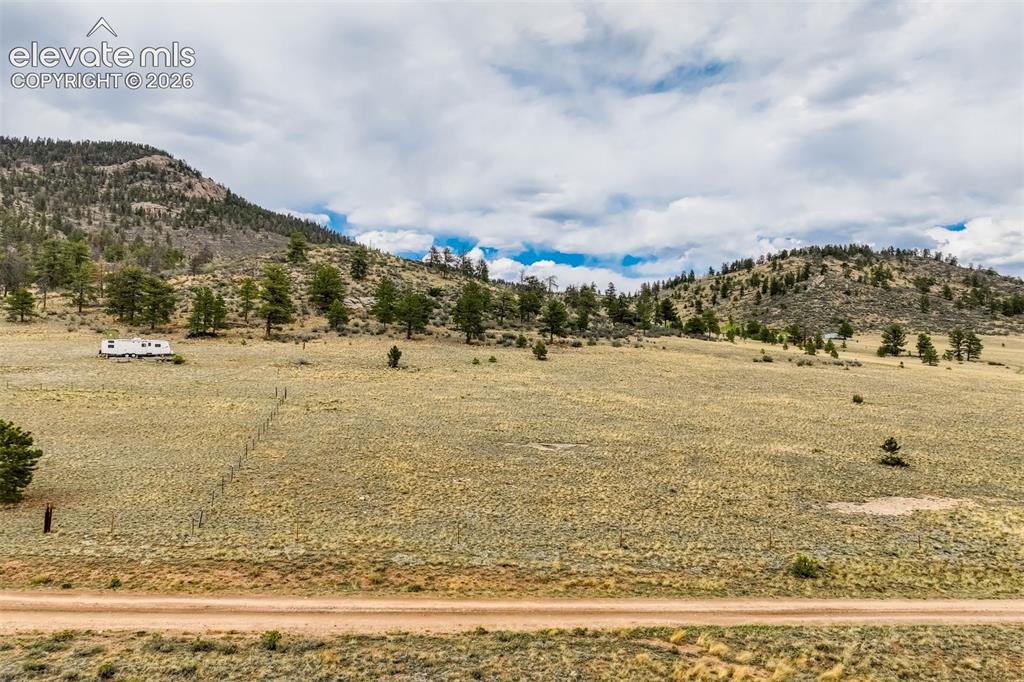 Image 15 of 29: SW corner of meadow lot