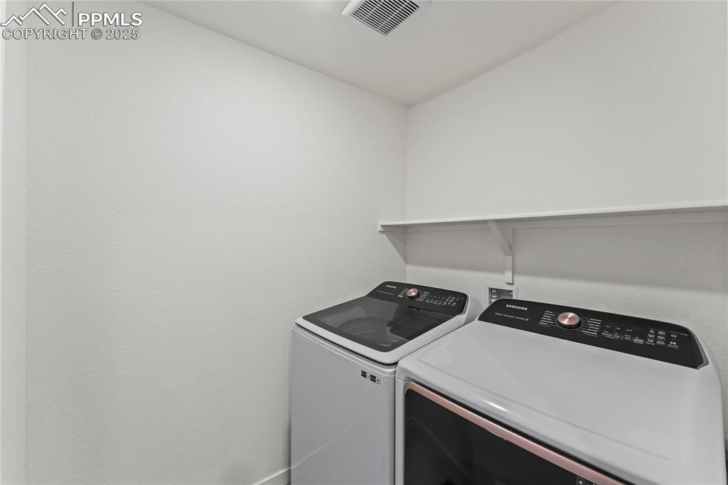 Image 20 of 44: Laundry