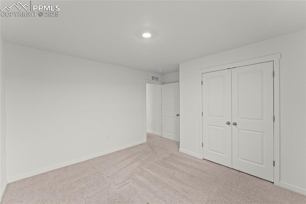 Image 34 of 44: bed 3 