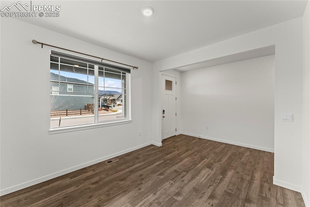 Image 6 of 44: Office