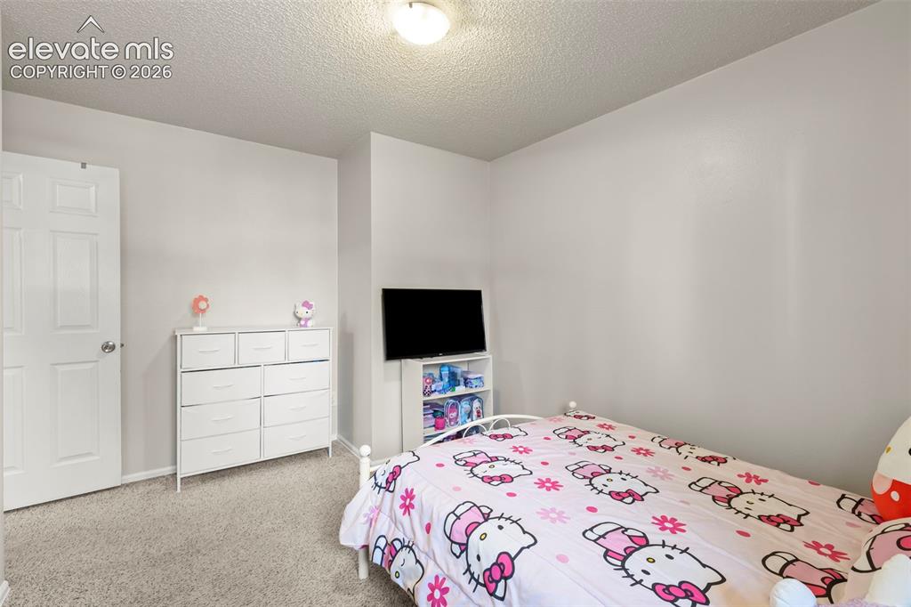 Image 16 of 30: Bedroom 3 continued