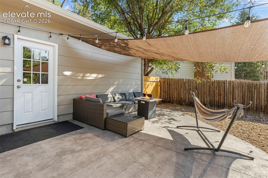 Image 29 of 30: Outdoor patio furniture And lounge area