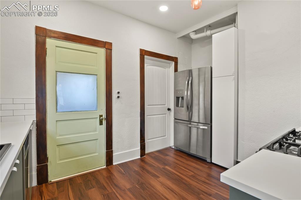 Image 11 of 37: Kitchen