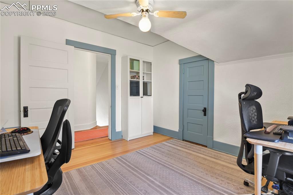 Image 23 of 37: Upper level bedroom