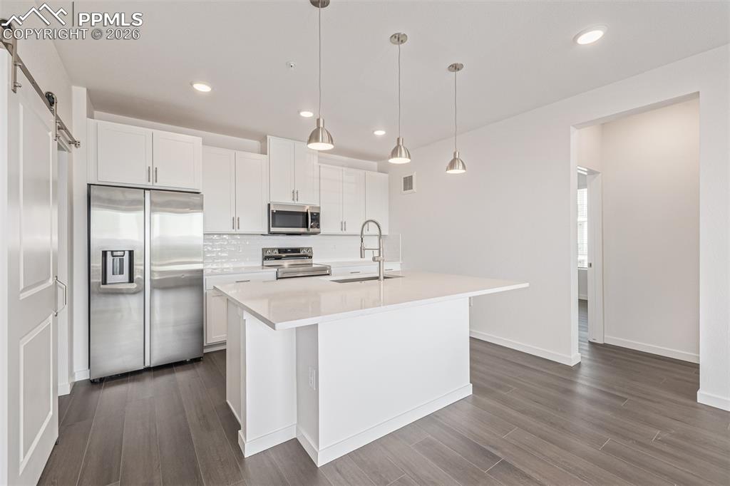 Image 8 of 22: Kitchen