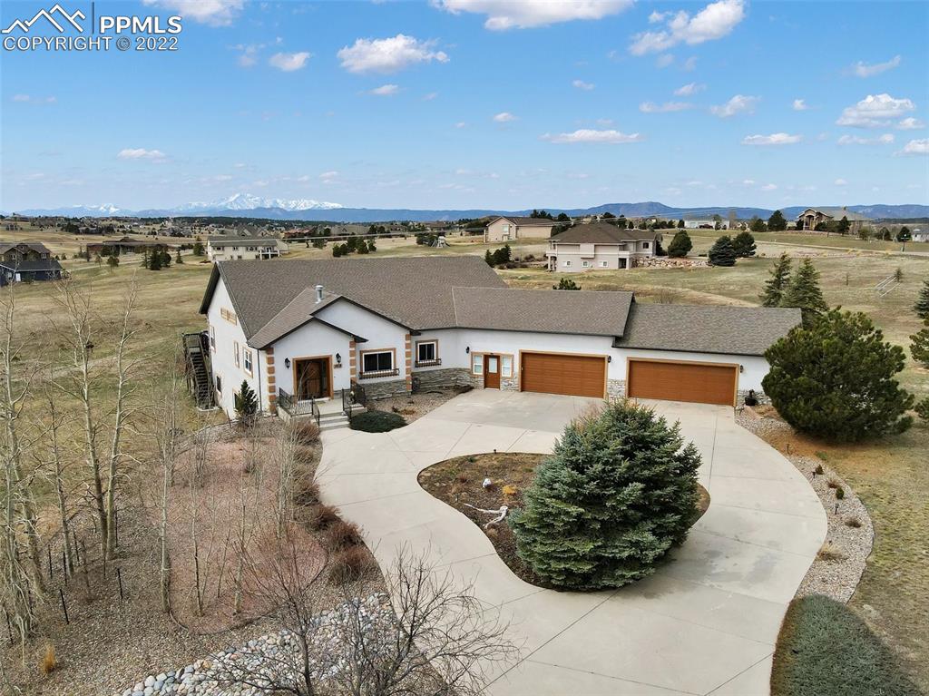 Listing 2499243, Image 2 of 39