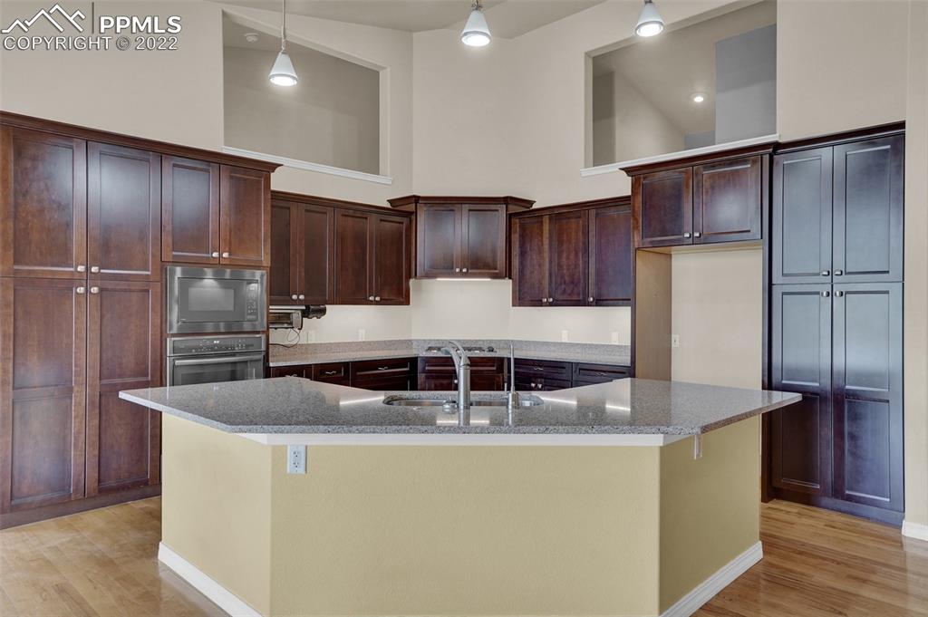 Listing 2499243, Image 9 of 39