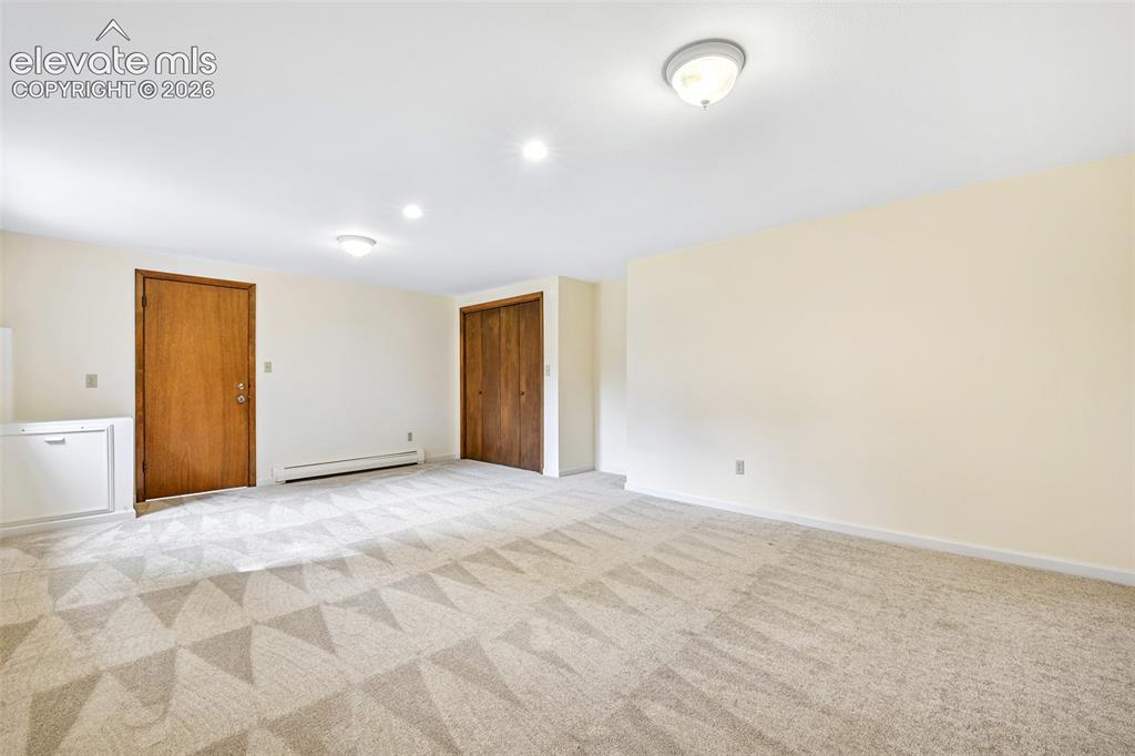 Image 39 of 49: fifth bedroom