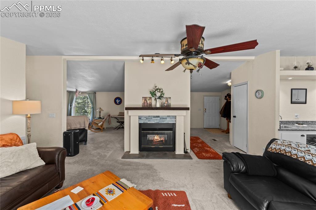 Image 13 of 36: Living Room