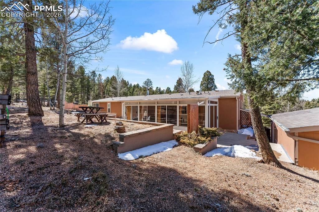 Image 34 of 36: Back of Structure