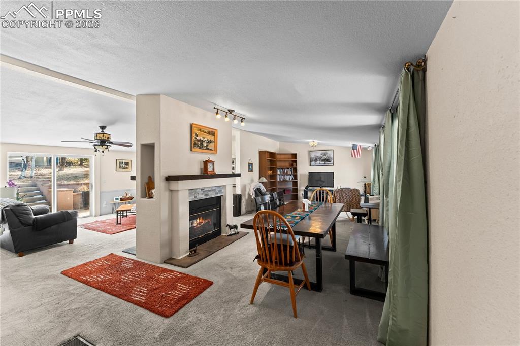 Image 6 of 36: Dining Area