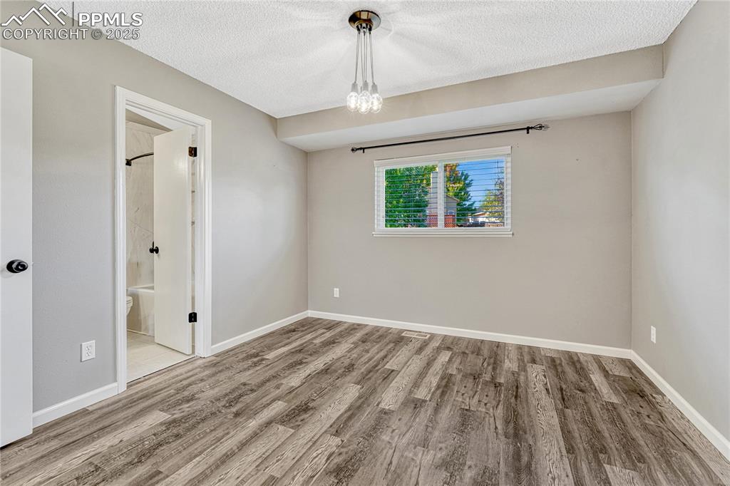 Image 20 of 50: Bedroom