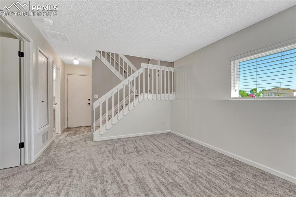 Image 34 of 50: Family Room