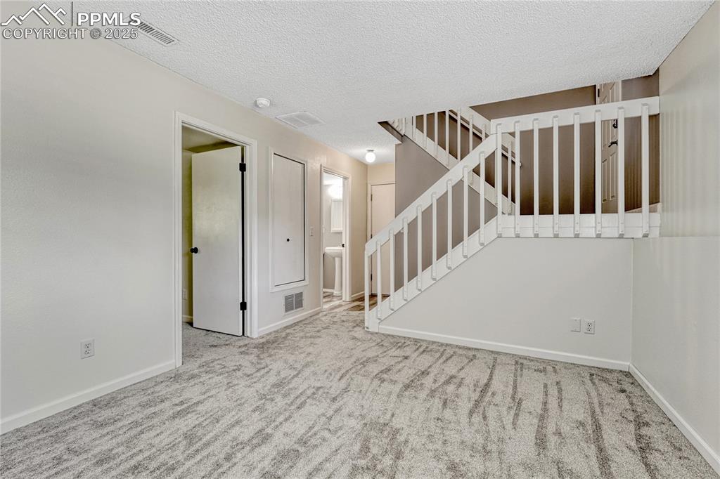 Image 35 of 50: Family Room