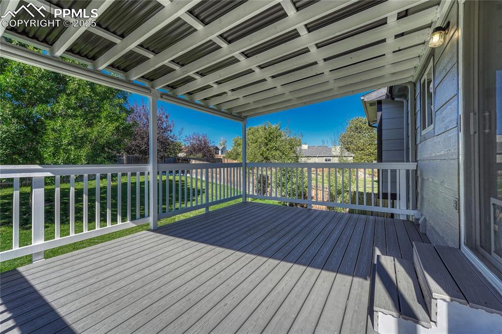 Image 42 of 50: 12 X 18 Composite Deck