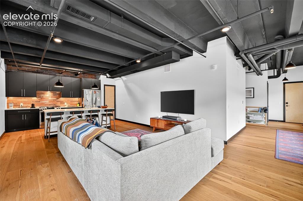 Image 5 of 35: Living Room