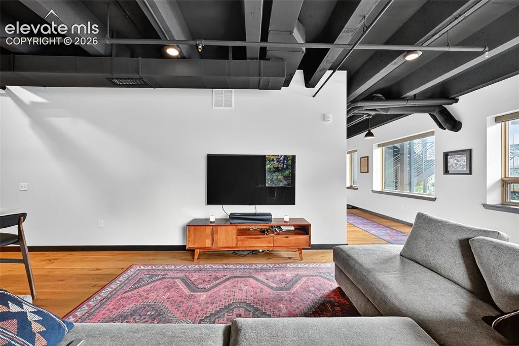 Image 9 of 35: Living Room