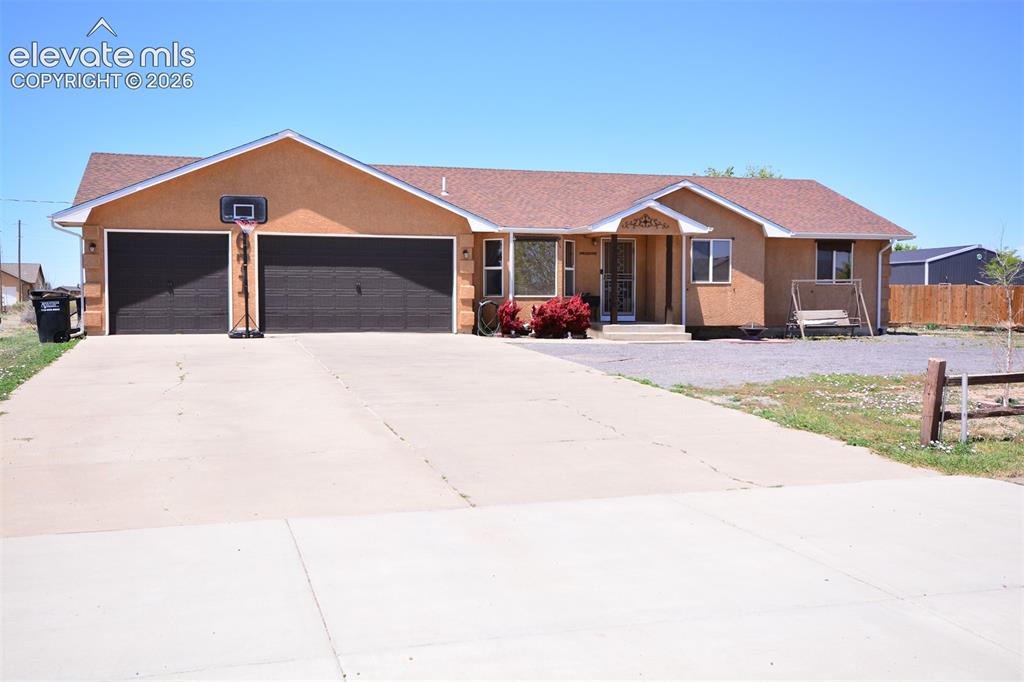 Image 1 of 24: Front of home