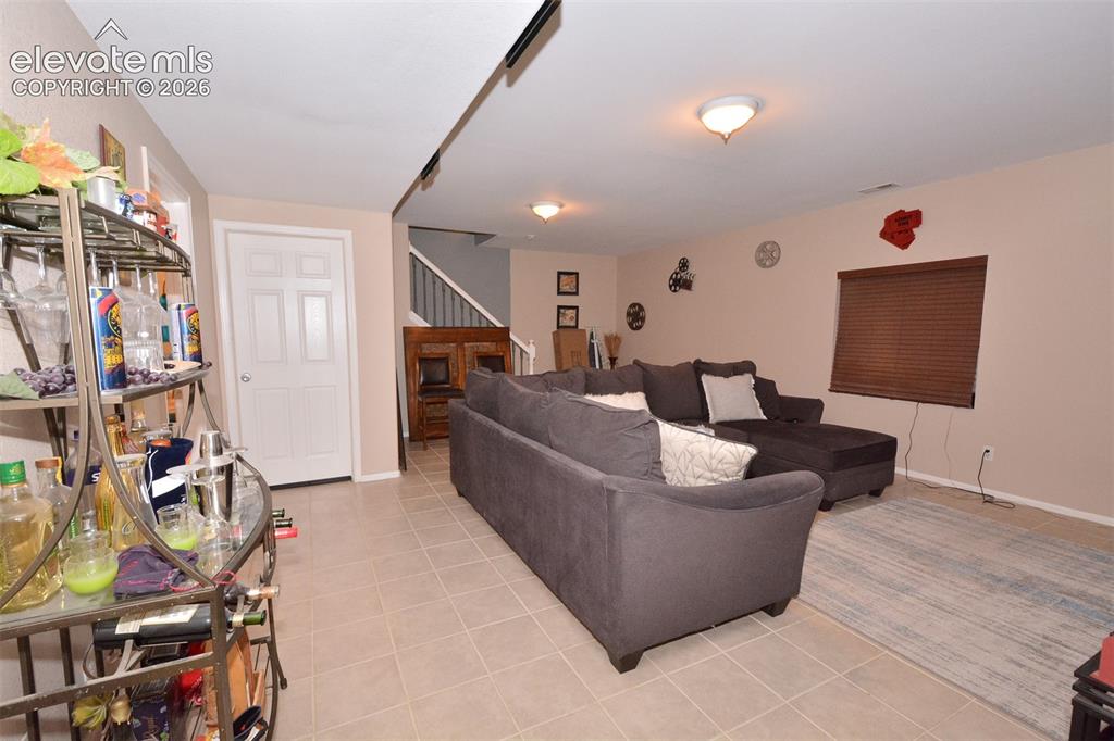 Image 18 of 24: Family Room