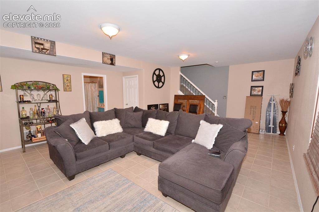 Image 19 of 24: Family Room