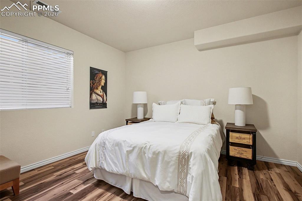 Image 35 of 45: Secondary bedroom in basement
