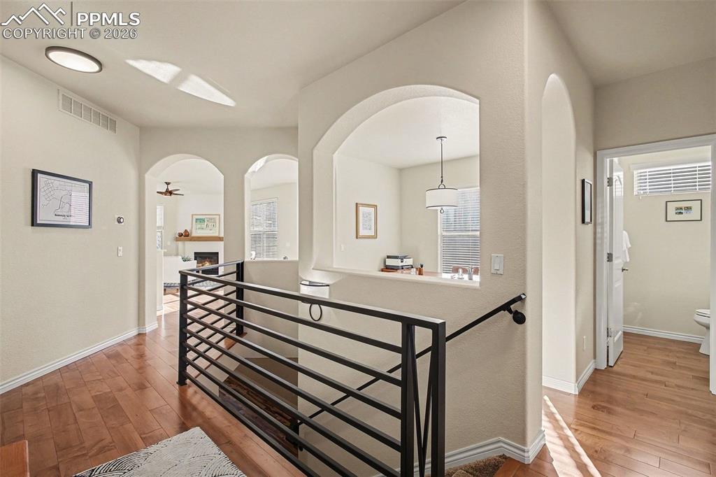 Image 8 of 45: Welcoming entry way