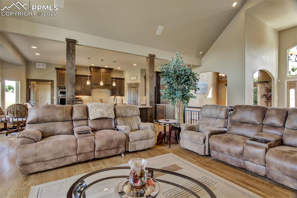 Listing 2505928, Image 14 of 50