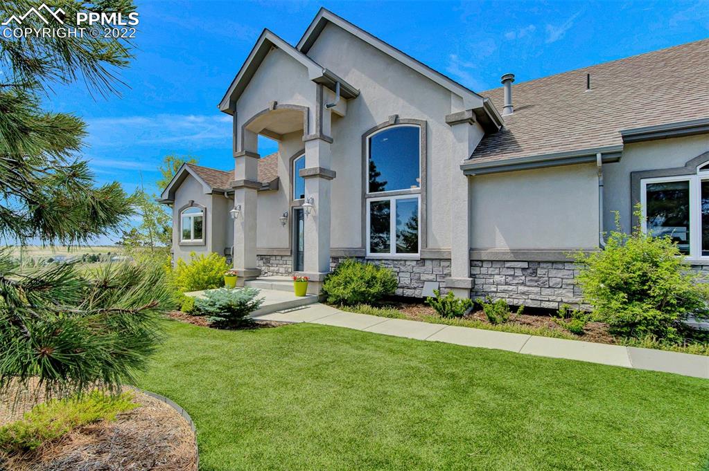 Listing 2505928, Image 2 of 50