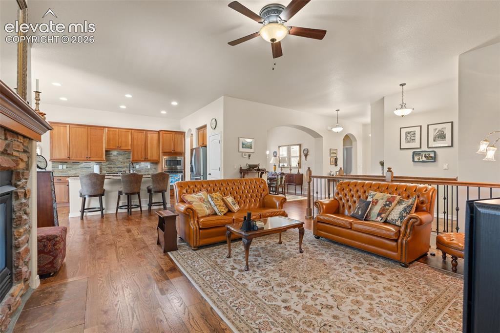 Image 10 of 45: Living Room