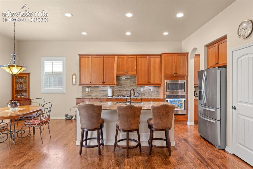Image 12 of 46: Kitchen