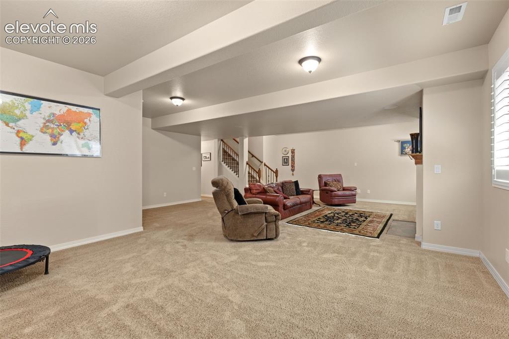 Image 33 of 46: Family Room