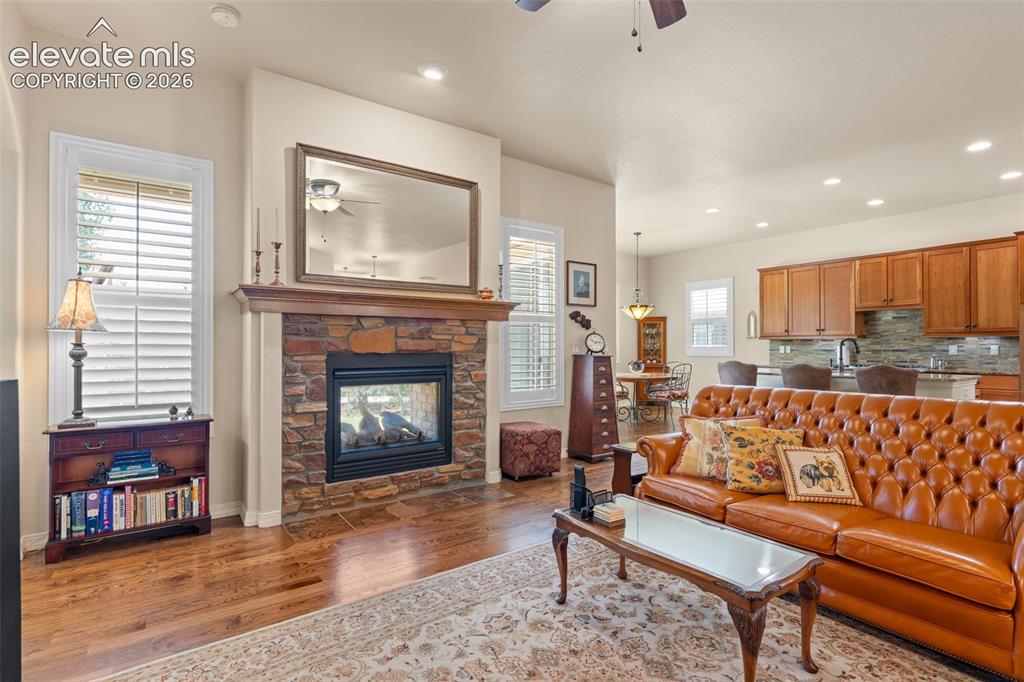 Image 7 of 46: Living Room